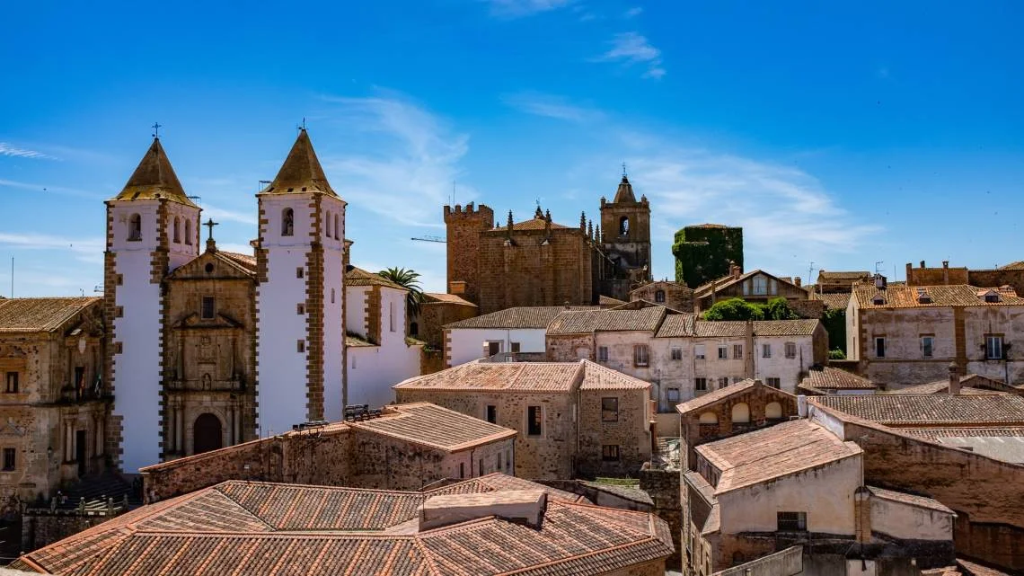 Vista del casco histórico amurallado de Cáceres, Patrimonio de la Humanidad
